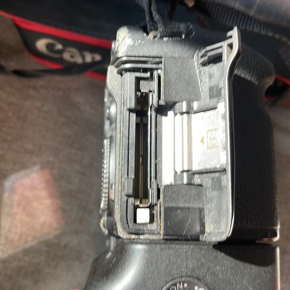 Canon EOS 50D with battery grip BG-E2N